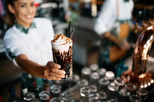 Close Female Bartender Serving Chocolate Mocha Whipped Cream — ストック写真