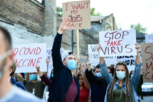 Large Group People Wearing Protective Face Masks While Participating Public — 图库照片