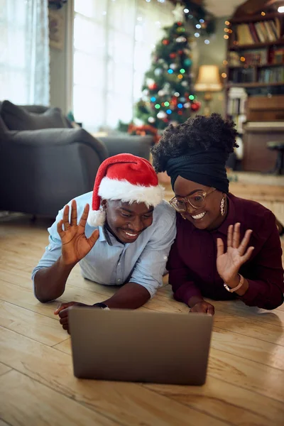 Young African American Couple Having Video Call Laptop While Celebrating — ストック写真
