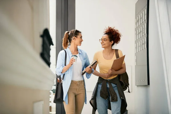 Young Happy Women Communicating While Going Lecture University — Fotografia de Stock