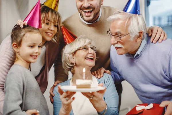Happy Extended Family Having Fun While Celebrating Birthday Home Focus — Stockfoto