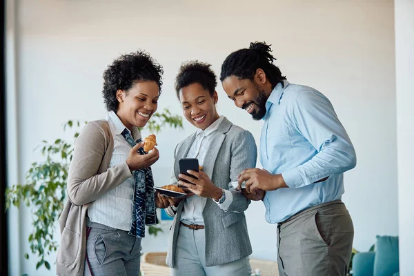 Happy African American Businesswoman Her Colleagues Using Smart Phone While — Stock Fotó