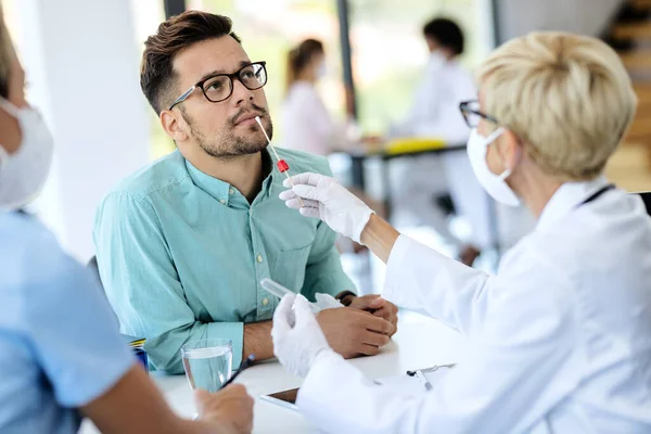 Young Man Getting Pcr Test Coronavirus Appointment Doctor Office — Foto Stock
