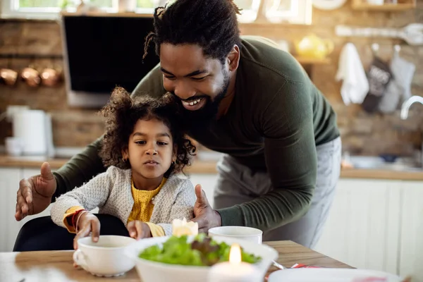 Black Little Girl Her Father Serving Food Family Lunch Dining — Foto de Stock