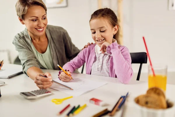 Happy Mother Homeschooling Her Daughter Helping Her Mathematic Assignment Focus — Foto de Stock