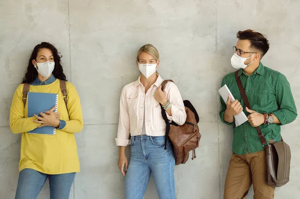 Group College Friends Wearing Protective Face Masks While Returning University — Foto Stock