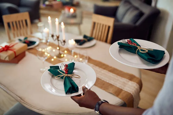Close Black Man Setting Dining Table Christmas Party Home — ストック写真