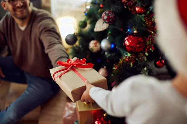 Close Small Boy Receiving Gift His Father Christmas Day Home — ストック写真