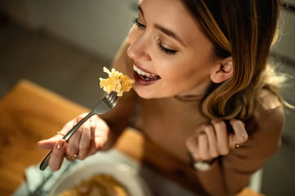 Close Young Happy Woman Eating Pasta Dining Table — Φωτογραφία Αρχείου