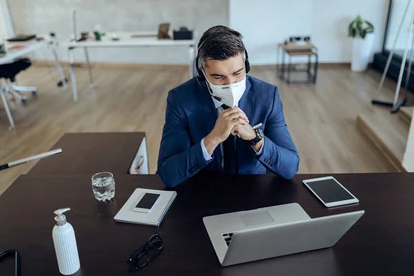 Businessman Wearing Protective Face Mask While Making Video Call Laptop — Stock Fotó