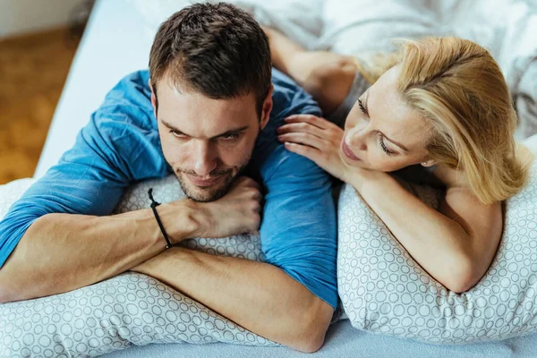 Young Couple Lying Bed While Having Problems Relationship — Foto Stock