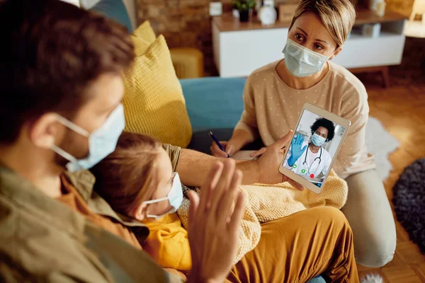 Close African American Doctor Waving Family Video Call Touchpad Covid — Foto Stock