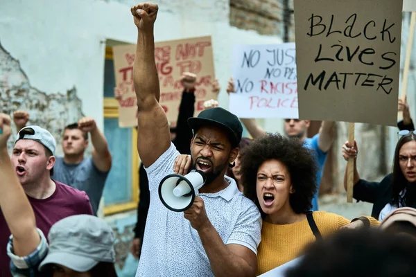 Multi Ethnic Crowd People Fighting Freedom Protest Racial Discrimination Focus — Stock fotografie