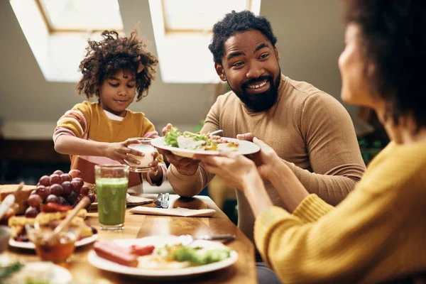 African American Family Having Meal Together Dining Table Focus Happy — Foto de Stock