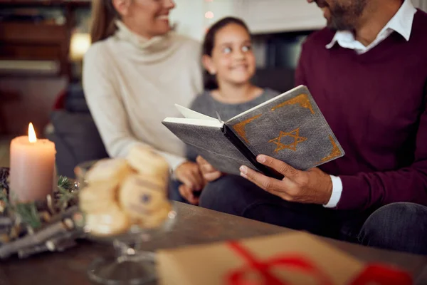 Close Jewish Family Reading Tanakh While Celebrating Hanukkah Home — Stockfoto