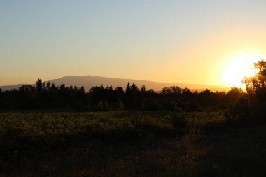 Dağda gün batımı 