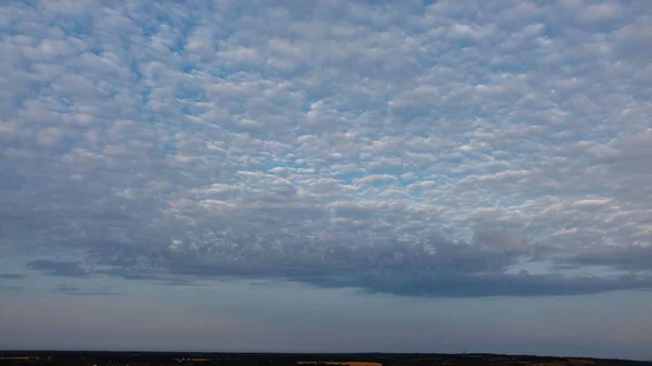 Céu Bonito Com Nuvens Coloridas Drone High Angle Filmagem Sobre — Fotografia de Stock