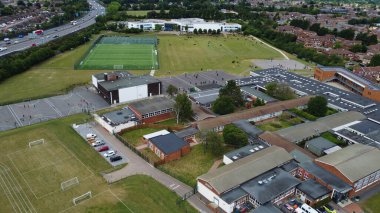 İngiltere 'nin Luton Kasabası Otoyol Kavşağı' nın yakınındaki oyun alanının hava görüntüsü