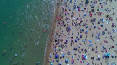 Hava görüntüleri yüksek açılı Drone 'un şehir manzarası ve İngiltere' nin manzarası Büyük Britanya İHA 'sının görüntüleri