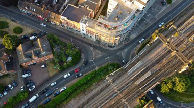 Londra Luton City 'nin yüksek açılı insansız hava aracı görüntüsü.