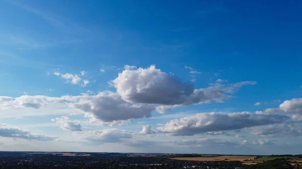 Céu Bonito Com Nuvens Coloridas Drone High Angle Filmagem Sobre — Fotografia de Stock