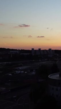 Hava görüntüleri yüksek açılı Drone 'un şehir manzarası ve İngiltere' nin manzarası Büyük Britanya İHA 'sının görüntüleri