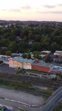 Hava görüntüleri yüksek açılı Drone 'un şehir manzarası ve İngiltere' nin manzarası Büyük Britanya İHA 'sının görüntüleri