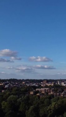 Hava görüntüleri yüksek açılı Drone 'un şehir manzarası ve İngiltere' nin manzarası Büyük Britanya İHA 'sının görüntüleri