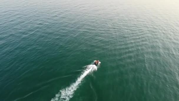 Aerial View Fast Racing Sports Boats Ocean High Angle Footage — Vídeo de stock