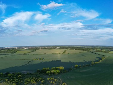 Güzel Hava Yüksek Açılı Panoramik 360 Muhteşem İngiltere manzarası ve Büyük Britanya Şehri manzarası
