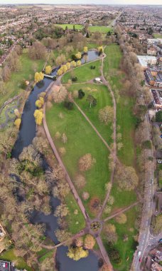 Güzel Hava Yüksek Açılı Panoramik 360 Muhteşem İngiltere manzarası ve Büyük Britanya Şehri manzarası