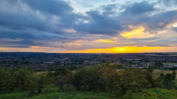 İngiltere 'de muhteşem ve güzel Günbatımı Sahnesi