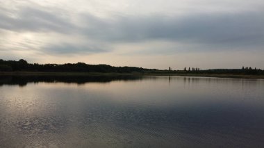 Güzel Gündoğumu ve Renkli Bulutlar, Hava Görüntüsü ve İHA 'nın İngiltere' de çektiği yüksek açı görüntüsü