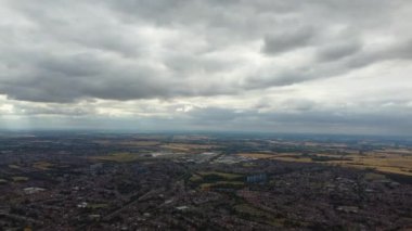 İngiltere üzerinde Güzel ve Renkli Günbatımı Büyük Britanya