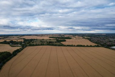 M1 J11 Otoyolları Luton İngiltere 'deki kırsal alanların hava görüntüleri.