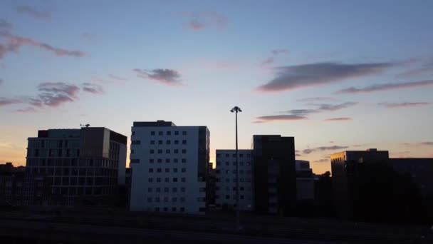 Gorgeous Aerial View Luton City England Sunset Time Colourful Clouds — Video