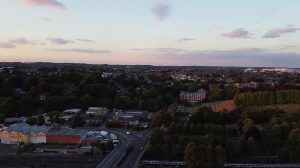 Gorgeous Aerial View Luton City England Sunset Time Colourful Clouds — Stock videók