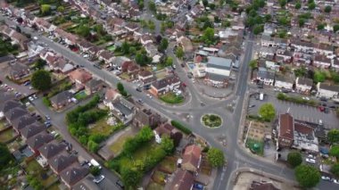 İngiltere 'nin Luton şehrinde yüksek açılı görüntüler, 4K