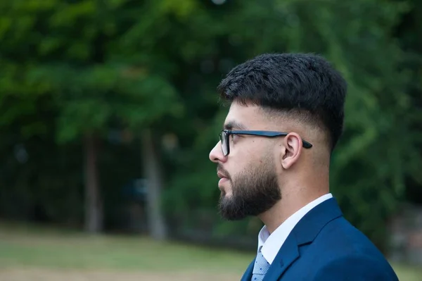 Young Businessman Posing Local Park Luton England — Stock Photo, Image