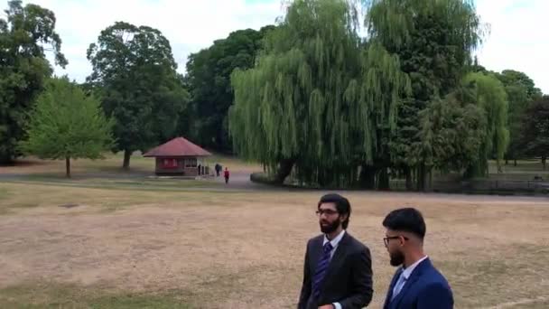 Young Asian Males Infant Baby Boy Local Public Park Luton — Stok video