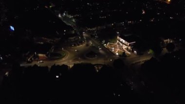 British City 'nin Güzel Gece Hava Görüntüsü, Yüksek Angle Drone' un İngiltere 'deki Luton Town Görüntüsü