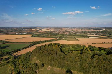 İngiliz Kırsal Bölgesi 'nin hava görüntüleri ve yüksek açılı görüntüsü, insansız hava aracı görüntüleri.
