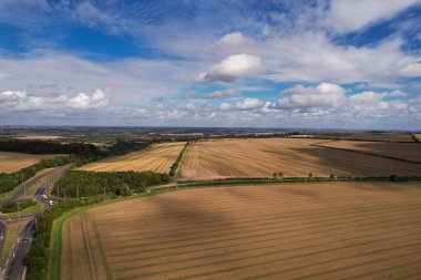 İngiliz Kırsal Bölgesi 'nin hava görüntüleri ve yüksek açılı görüntüsü, insansız hava aracı görüntüleri.