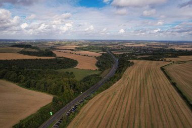 İngiliz Kırsal Bölgesi 'nin hava görüntüleri ve yüksek açılı görüntüsü, insansız hava aracı görüntüleri.