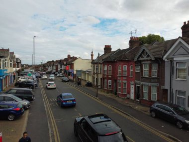 İngiltere 'nin Luton şehrindeki Central Luton City Center ve Bury Park Asya Asya Konut ve pazarlarının güzel hava görüntüsü ve Yüksek Açılı görüntüleri