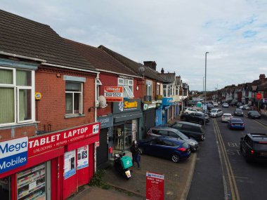 İngiltere 'nin Luton şehrindeki Central Luton City Center ve Bury Park Asya Asya Konut ve pazarlarının güzel hava görüntüsü ve Yüksek Açılı görüntüleri