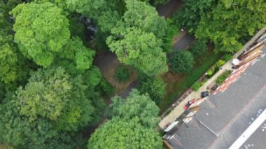 Yüksek açı ve Göl Havacılık, Luton England 'daki Yerel Serbest Erişim Parkı' nda Çocuklar için oyun alanı