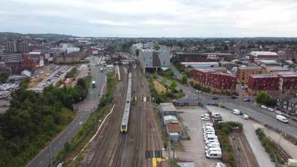 Aerial Footage High Angle View Train Tracks Central London Luton — Video