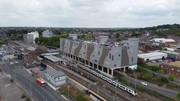 Aerial Footage High Angle Train Tracks Central Luton Railway Station — Wideo stockowe