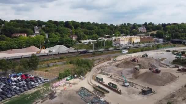 Aerial Footage High Angle Train Tracks Central Luton Railway Station — 비디오
